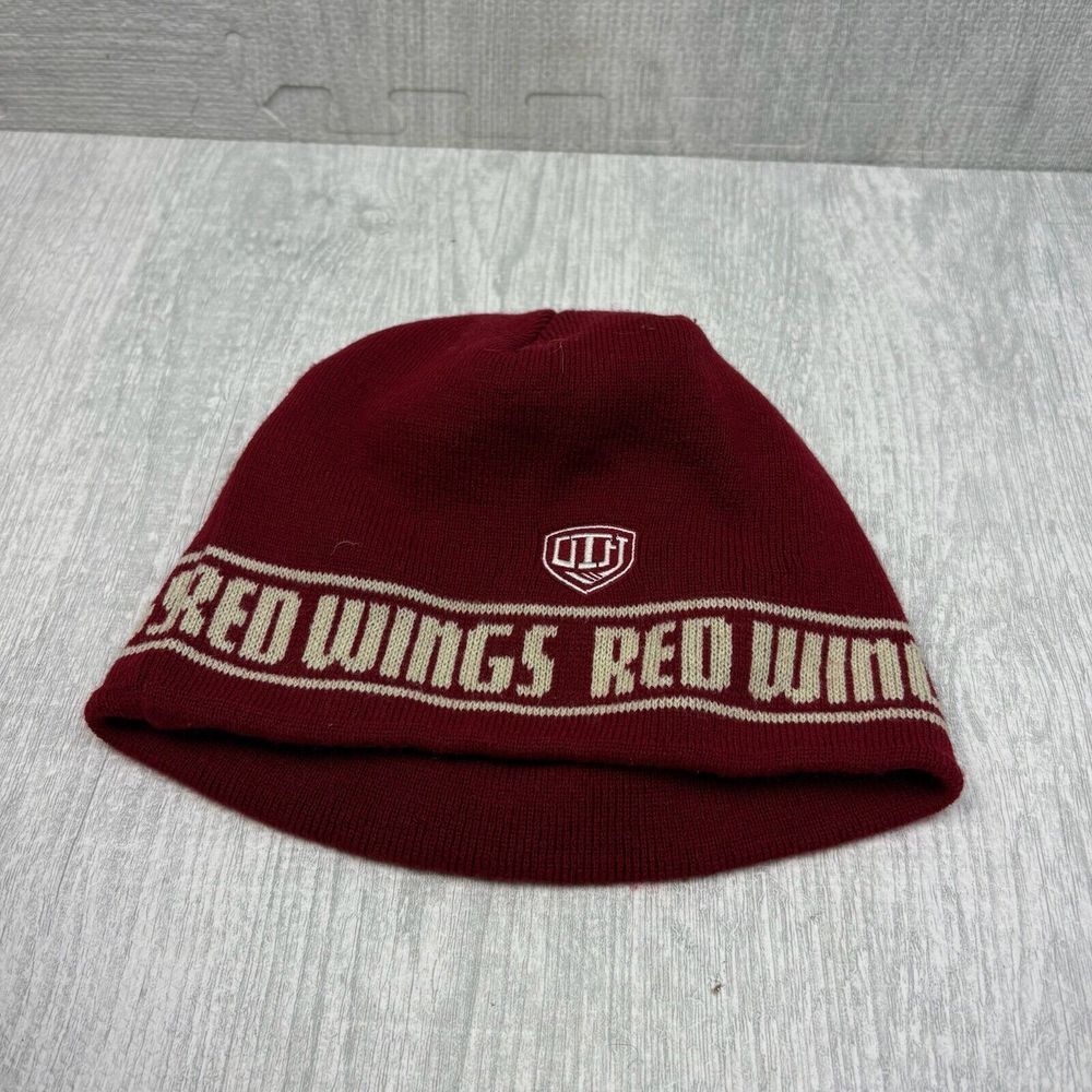 Vintage Detroit Red Wings Beanie Hat Cap Red NHL Hockey Adult Acrylic Logo